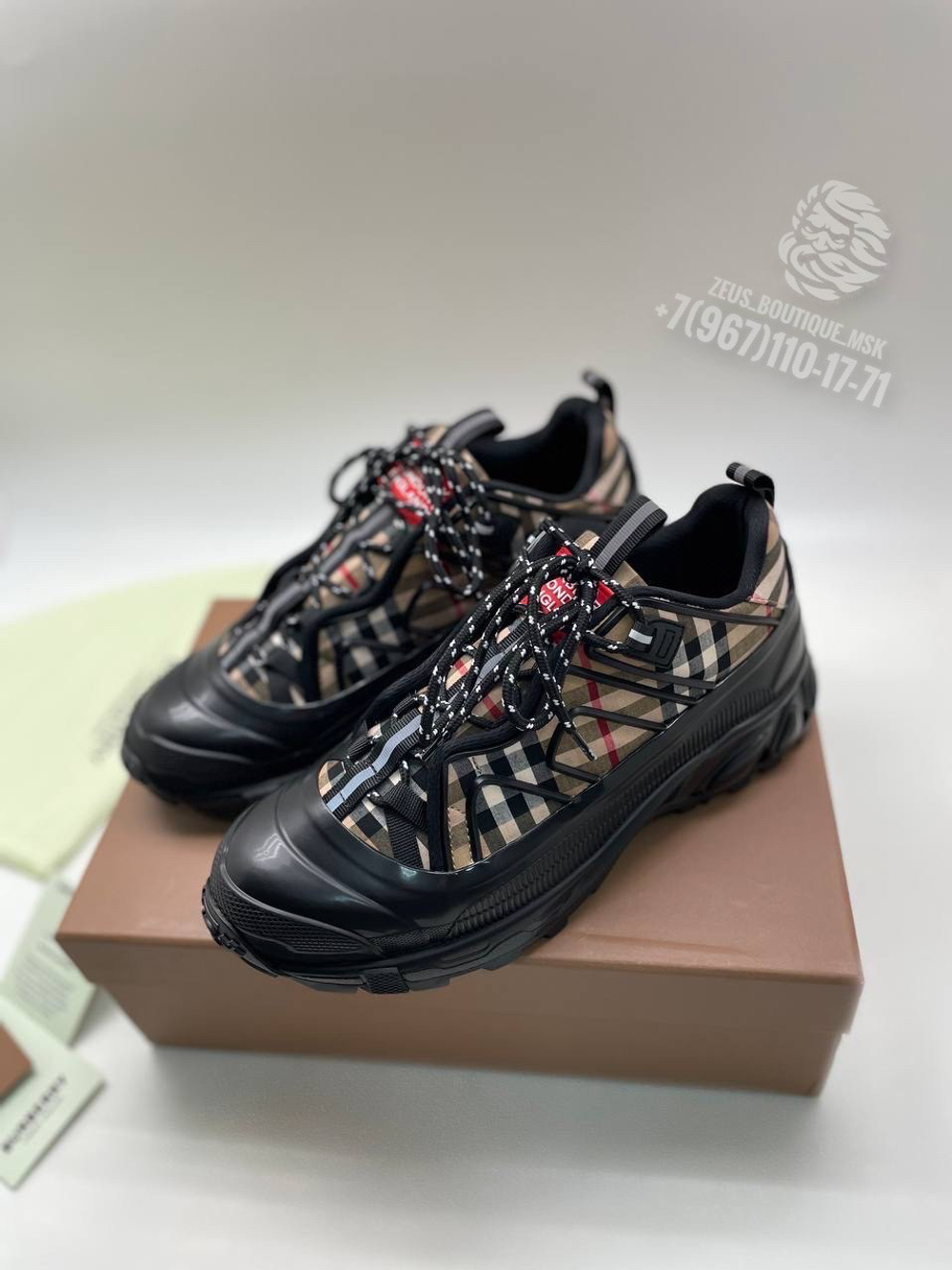 Кроссовки Burberry