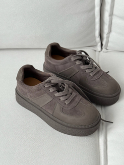 Кеды из натуральной замши