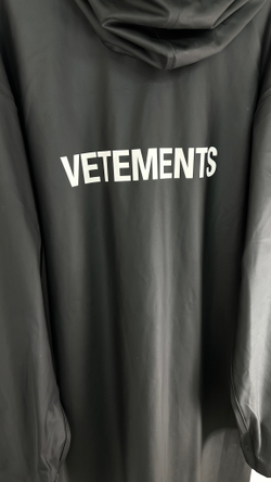 Дождевик Vetements