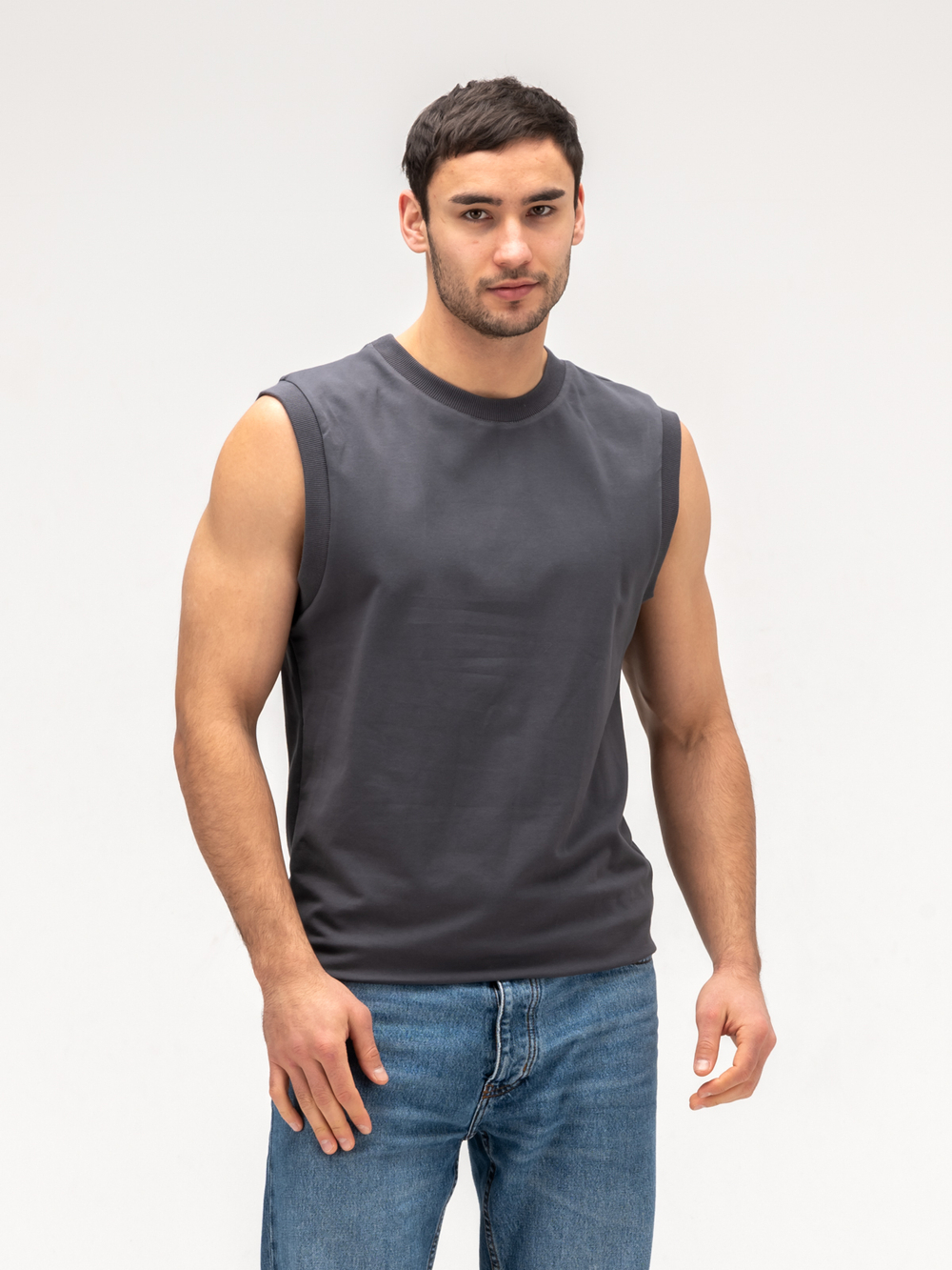 Майка мужская хлопковая на широких лямках. Графит