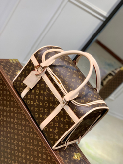 Louis Vuitton Dog Bag 40 cm