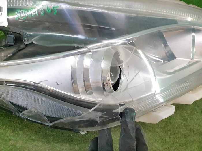Битая Фара правая Nissan Murano Z52 (14-22) LED