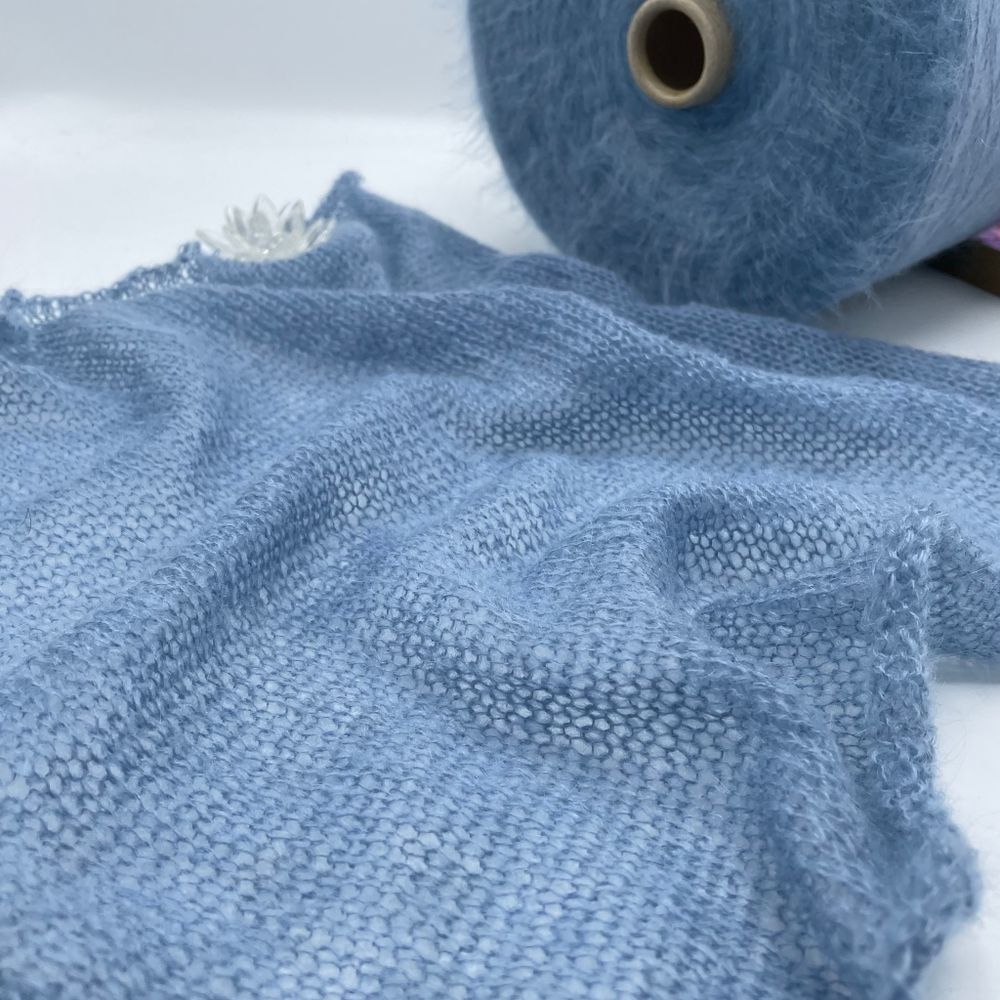 LAGOPOLANE 30% кид мохер 30% полиамид 40% полиакрил