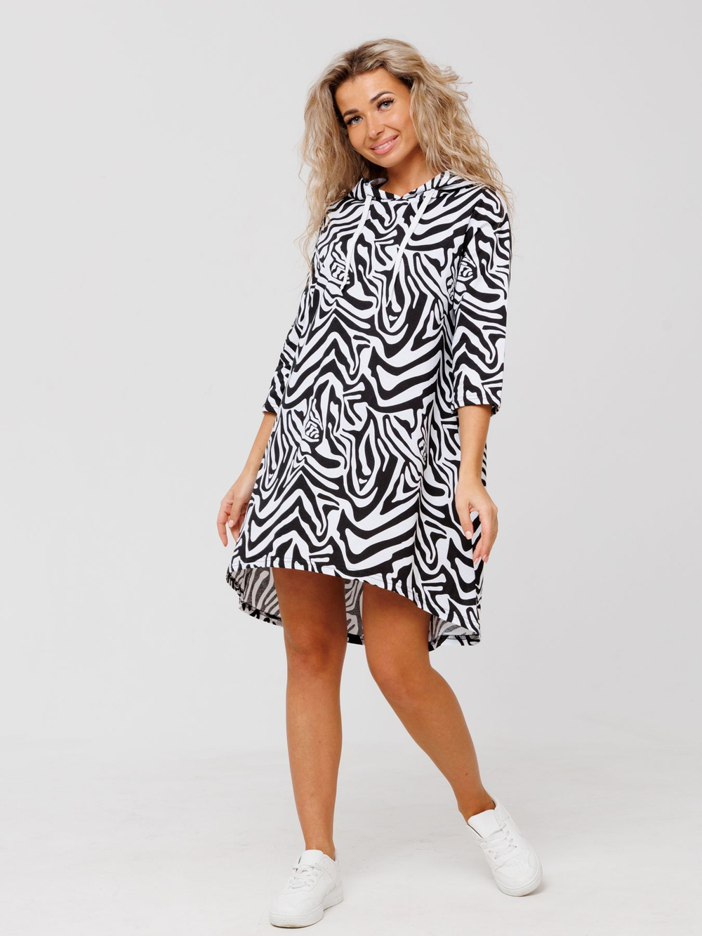 Туника коричневая с капюшоном и принтом женская с длинным рукавом большие размеры для пляжа хлопковая спортивная удлиненная нарядная летняя домашняя