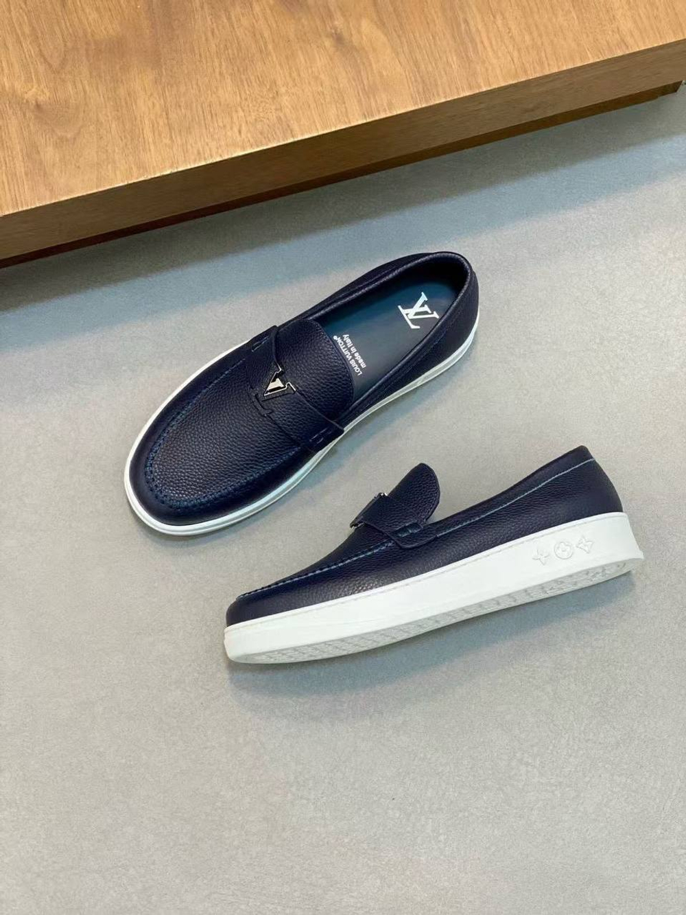 Слипоны Louis Vuitton