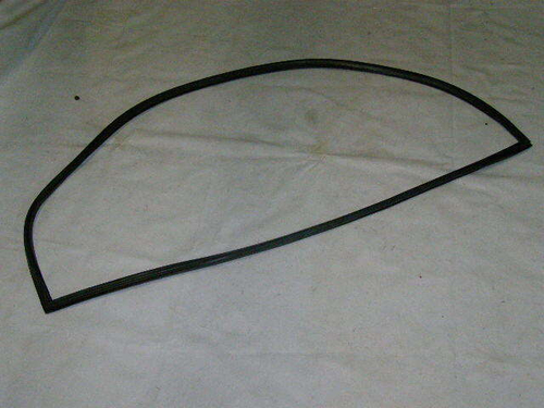 Уплотнитель задн. стекла /2101-07/ (АО БРТ)