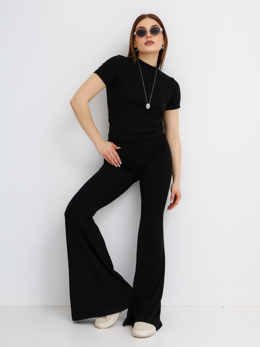 Брюки-клеш Вискоза, черные