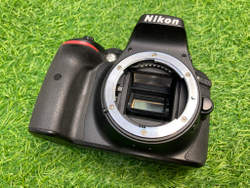 Nikon D5300 kit 18-55mm VR 6.500 кадров