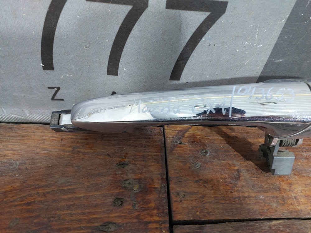 Ручка двери передней правой Mazda CX-7 06-12 Б/У Оригинал EH1458410B