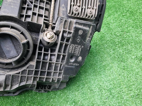 Фара правая Mercedes C w205 (2018-2023) LED