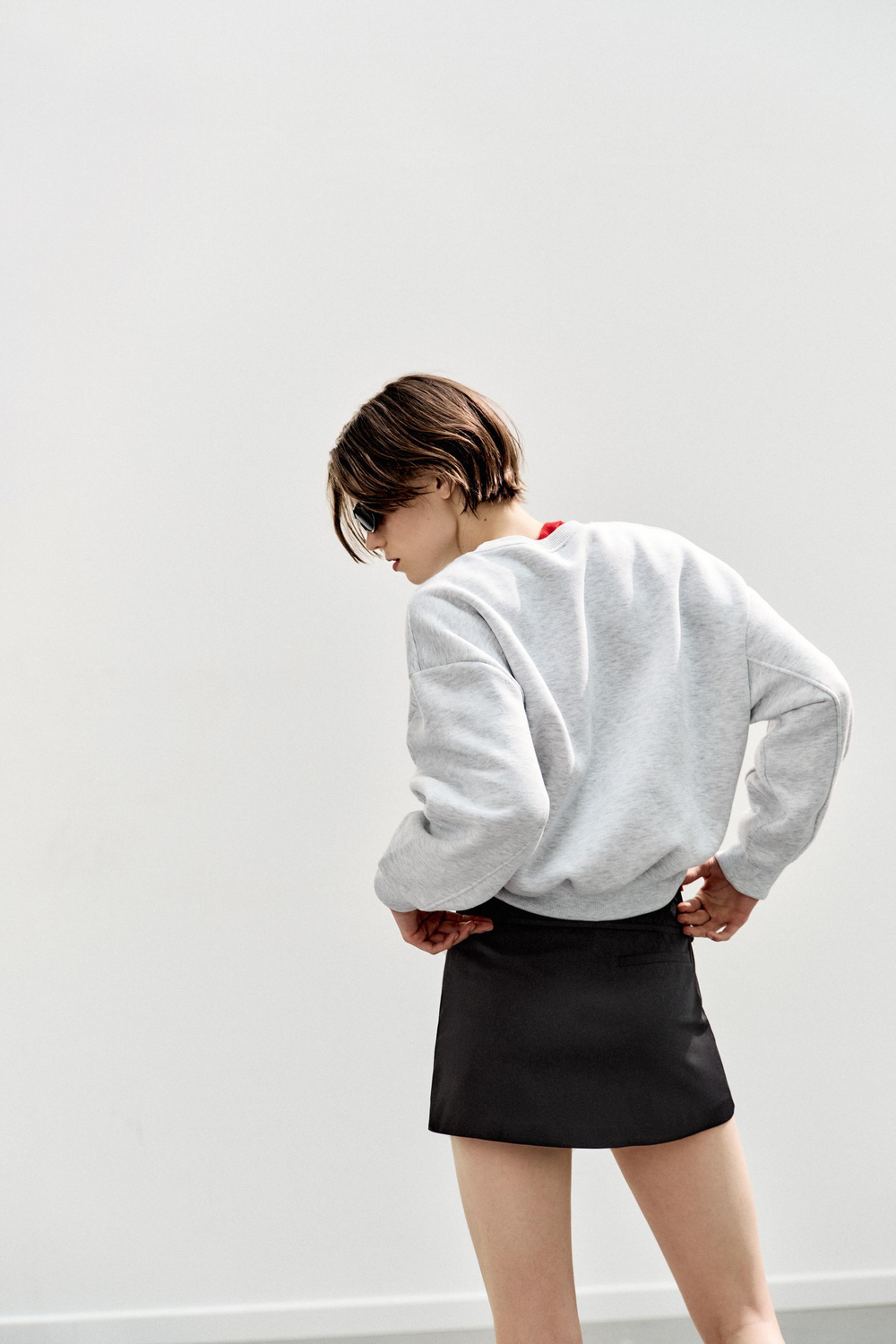 ZARA БАЗОВАЯ ТОЛСТОВКА ИЗ МЯГКОЙ ТКАНИ, СЕРЫЙ МЕЛАНЖ