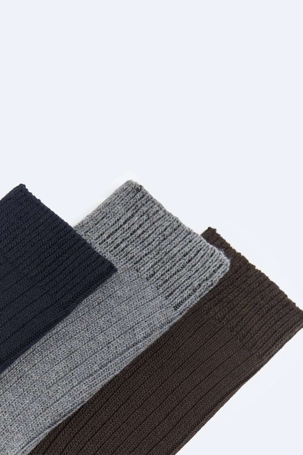 ZARA НАБОР ИЗ ТРЕХ ПАР НОСКОВ В РУБЧИК, РАЗНОЦВЕТНЫЙ