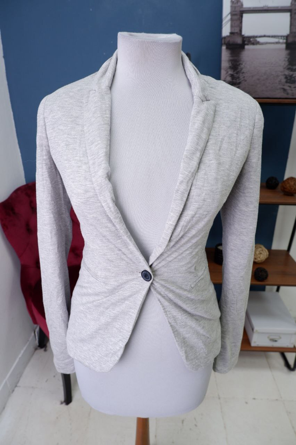 Жакет Bershka светлый 44 размер