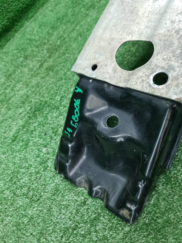 Усилитель передний Toyota RAV4 5 XA50 (2018-н.в.)