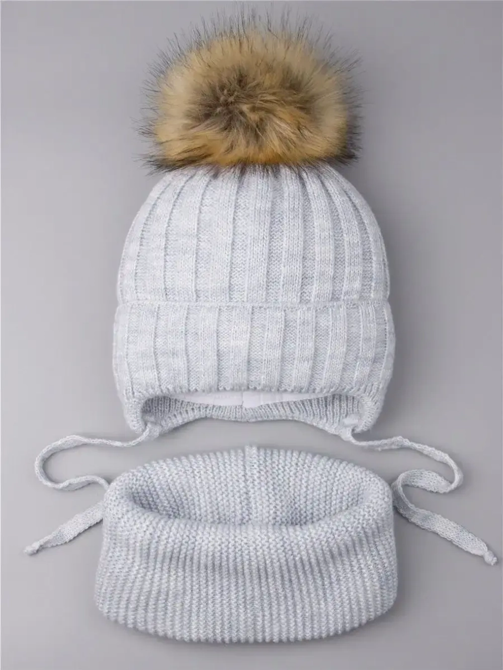 Шапка зимняя детская вязаная с помпоном и снуд