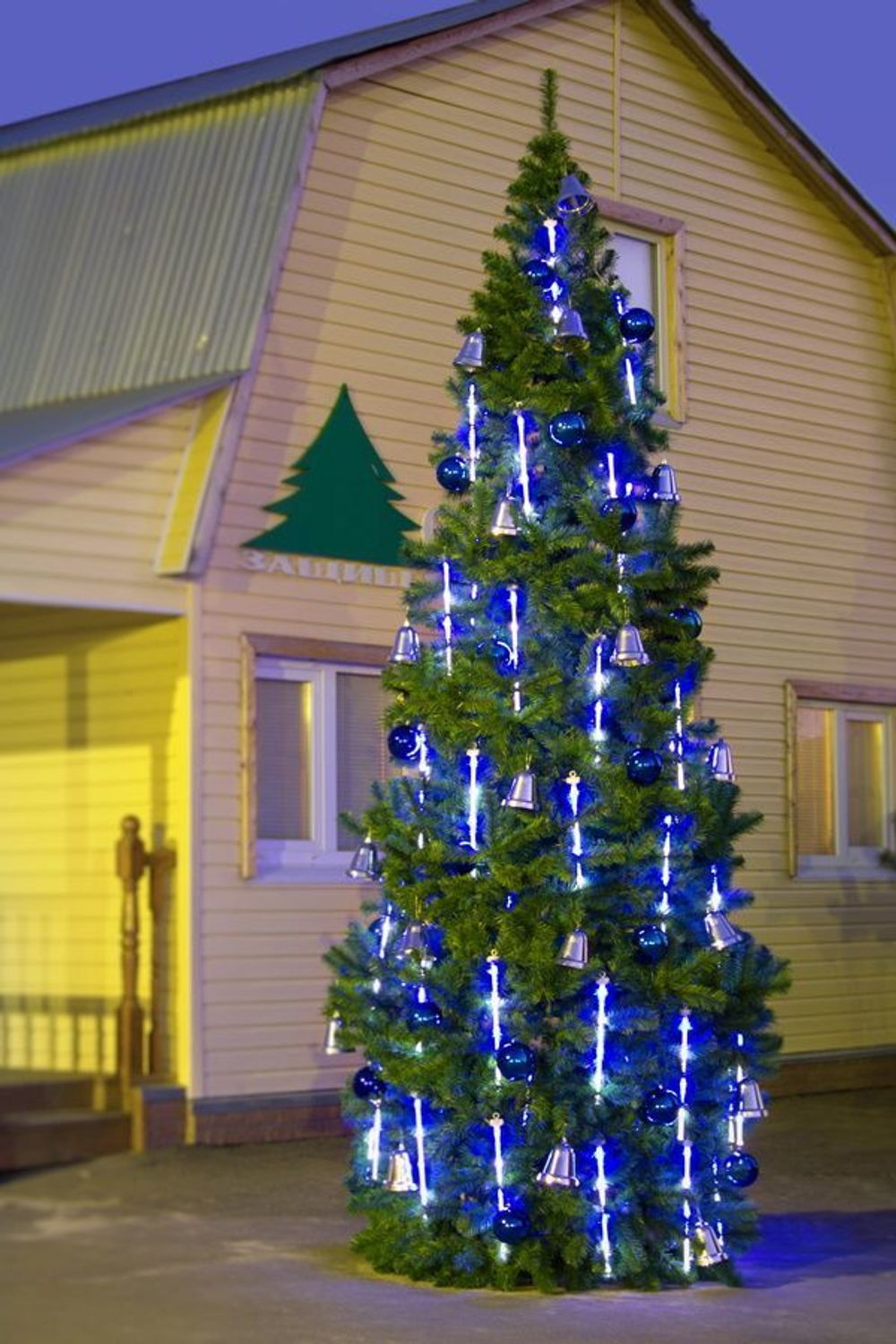 Уличная Гирлянда: холодный белый "Тающие сосульки" для елок от 3 до 19 м