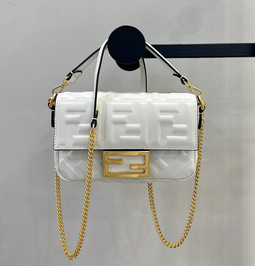 Fendi Baguette 19 cm