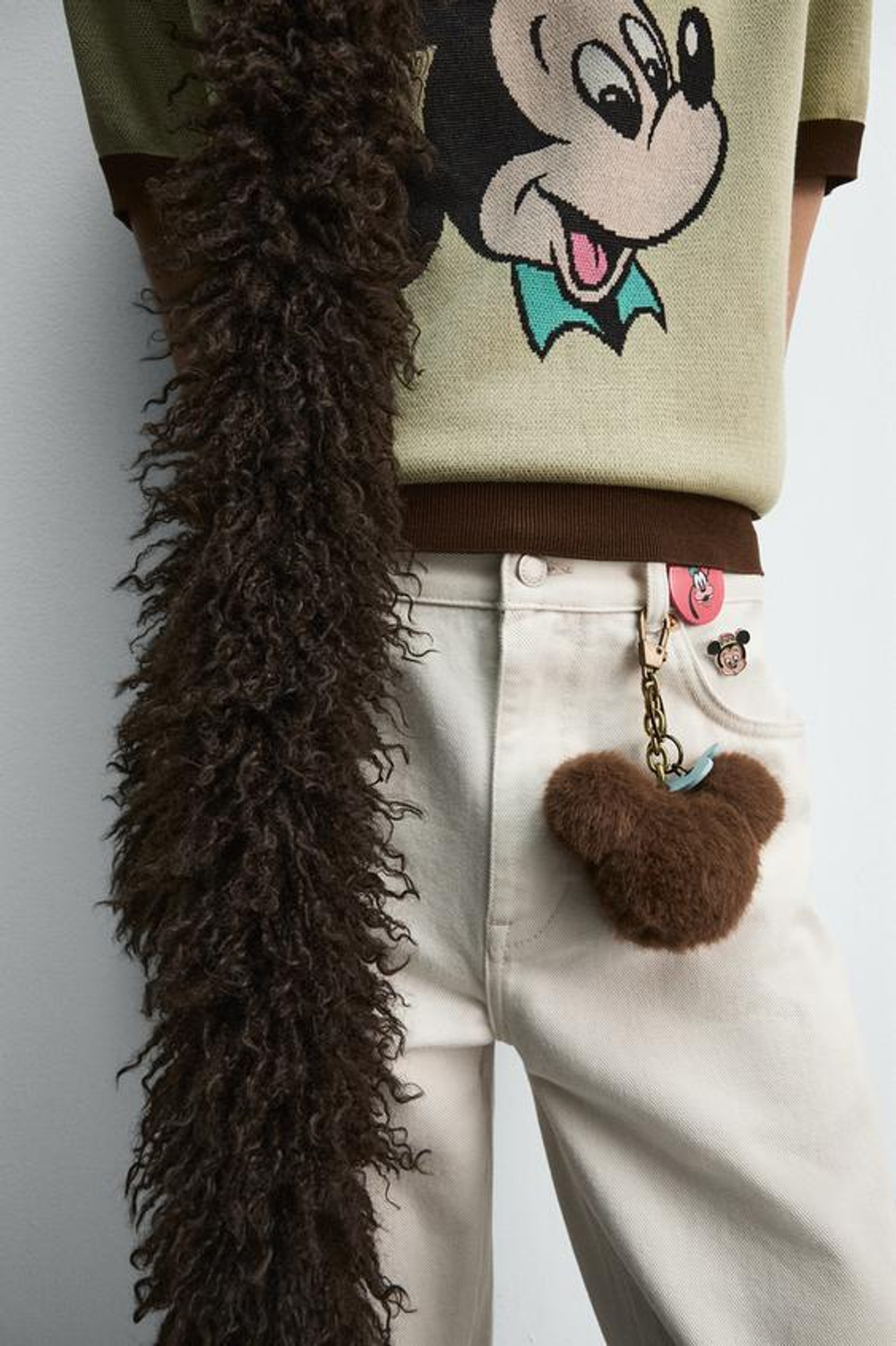 ZARA HARRY LAMBERT X DISNEY ДЖИНСЫ КЛЕШ, ЖЕЛТОВАТО-БЕЛЫЙ