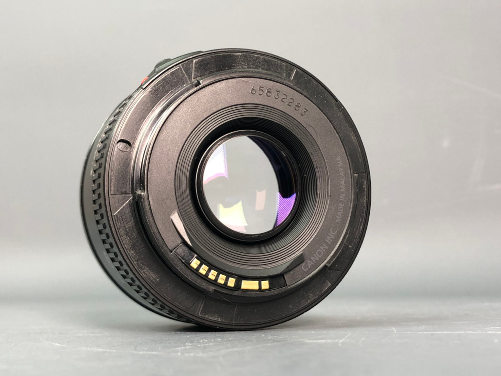 Canon EF 50mm f/1.8 II