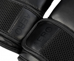 Перчатки боксерские Clinch Aero 2.0 черные C136