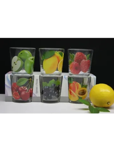 Стакан для напитков сока и воды