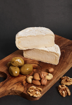 Сыр. Камамбэр классический . Россия