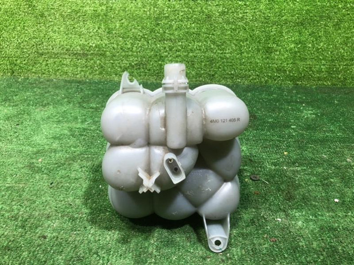 Бачок расширительный Audi Q7 2 (2015-н.в.)