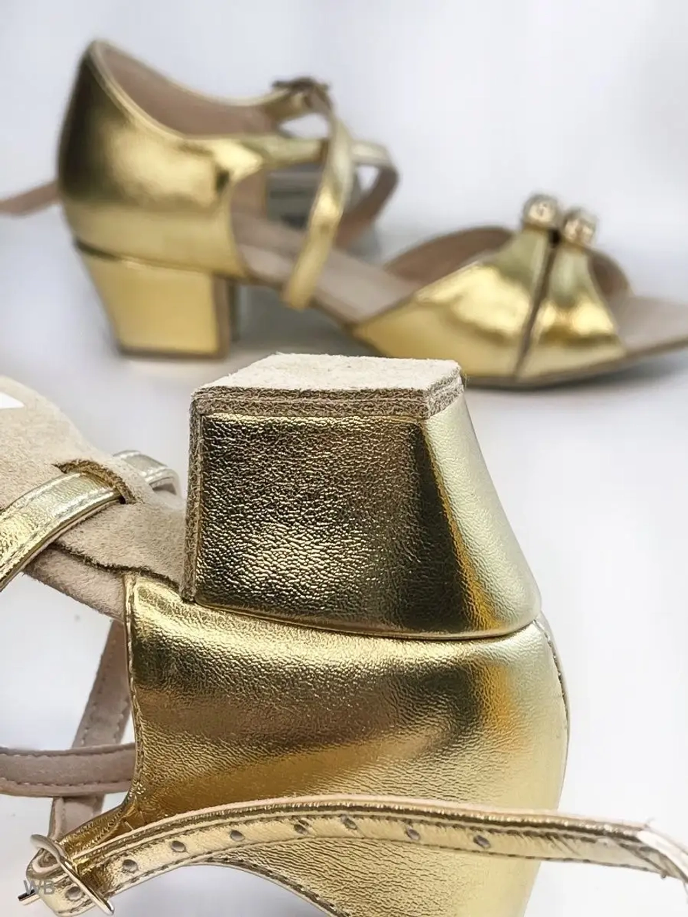 Рейтинговые туфли для бальных танцев Dancemaster (3.5 см)