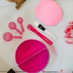 Набор аксессуаров 8 предметов «Beauty» , 2 чашки, 3 ложки, спонж, кисточка, лопатка