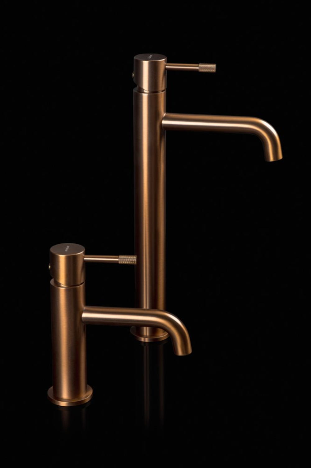 Смеситель для умывальника, Uno. Brushed Bronze