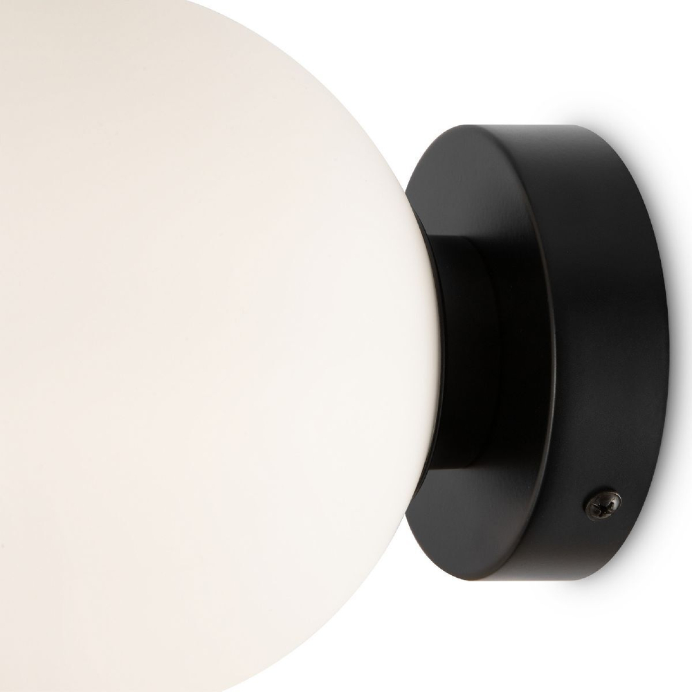 Бра Maytoni Basic form MOD321WL-01B