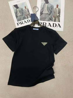 Футболка Prada