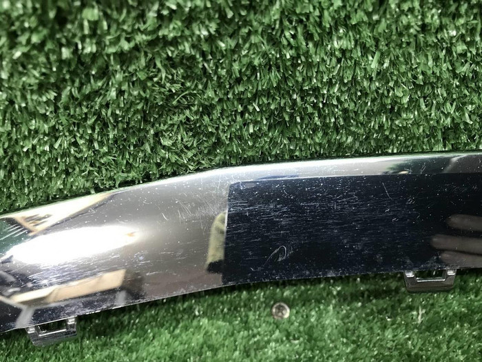 Молдинг переднего бампера Mercedes A W177 (18-22)