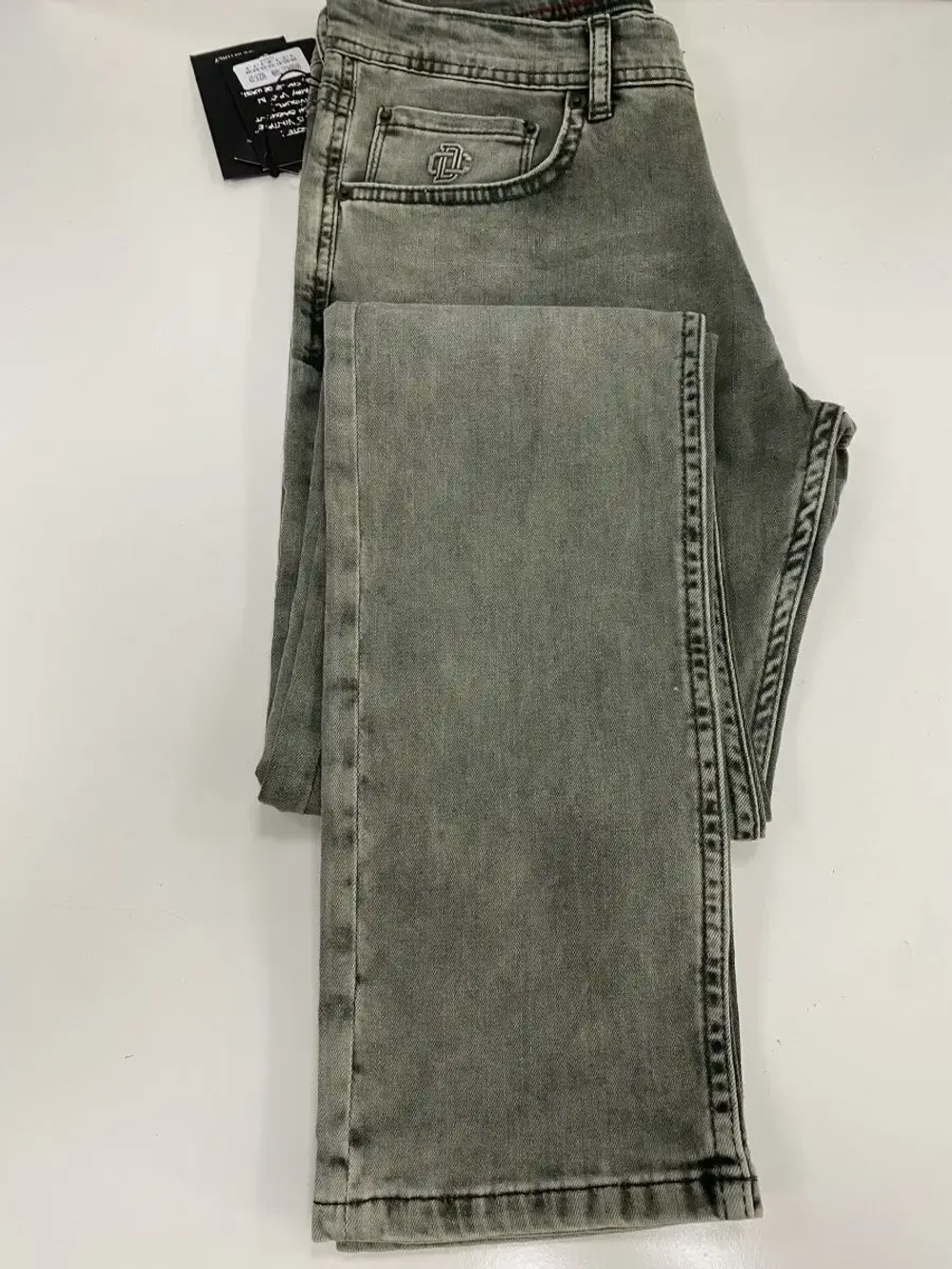 Джинсы прямые классические