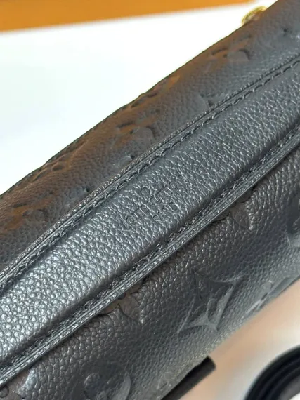 Сумка женская Louis Vuitton Pochette Metis черный