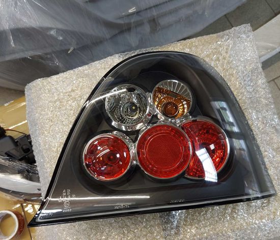 Задние фонариblack для Rover 200/25