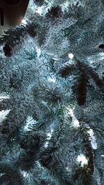 Заснеженная ель с гирляндой «Россо» холодный свет (Литая+пвх) 150 см / 1,5 м