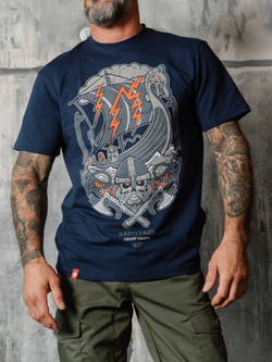 Футболка Варгградъ мужская синяя «Песнь суровых морей»