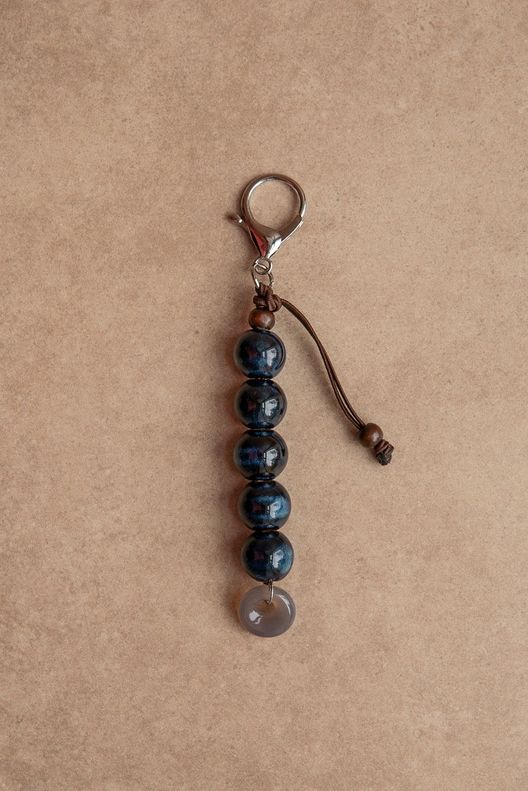 Брелок Glance smoky quartz / Nobrow Inc.