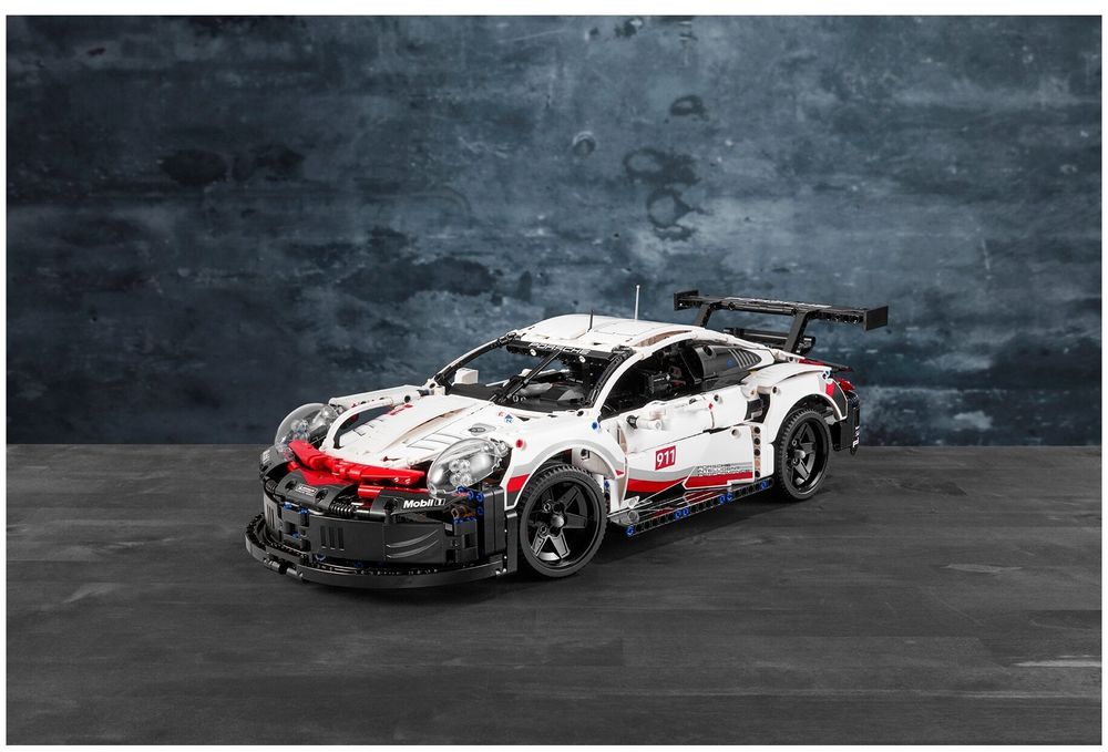 Конструктор LEGO Technic 42096 Porsche 911 RSR