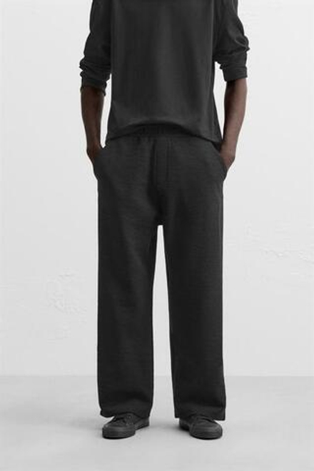 ZARA ЖАККАРДОВЫЕ ДЖОГГЕРЫ С РЕЛЬЕФНЫМ УЗОРОМ, ЧЕРНЫЙ