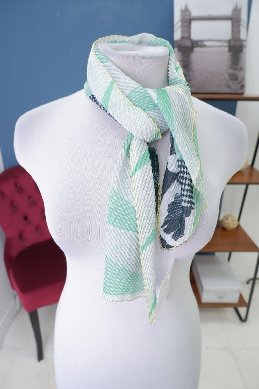 Шарф легкий с принтом