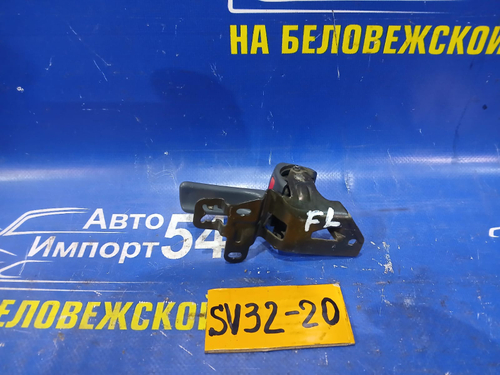 Ручка двери передней левой салонная TOYOTA CAMRY 1991