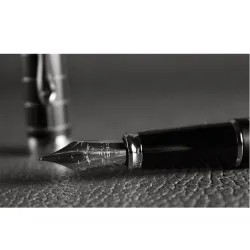 Перьевая ручка Diplomat Excellence A Plus rhomb черная с пером F (D40101023) 4