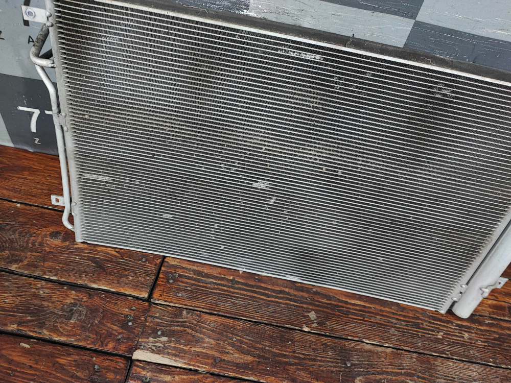 Радиатор кондиционера Jetour T2 23-нв Б/У Оригинал F268105010