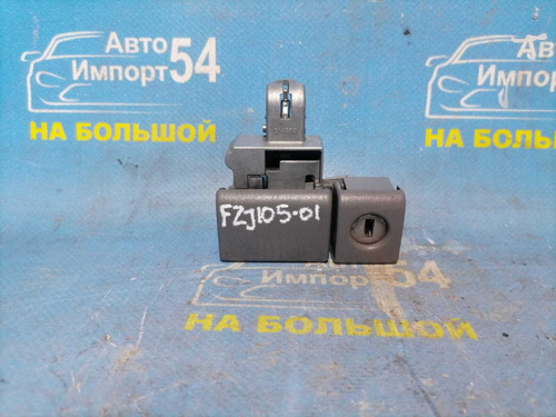 Бардачок пассажирский TOYOTA LAND CRUISER 1999