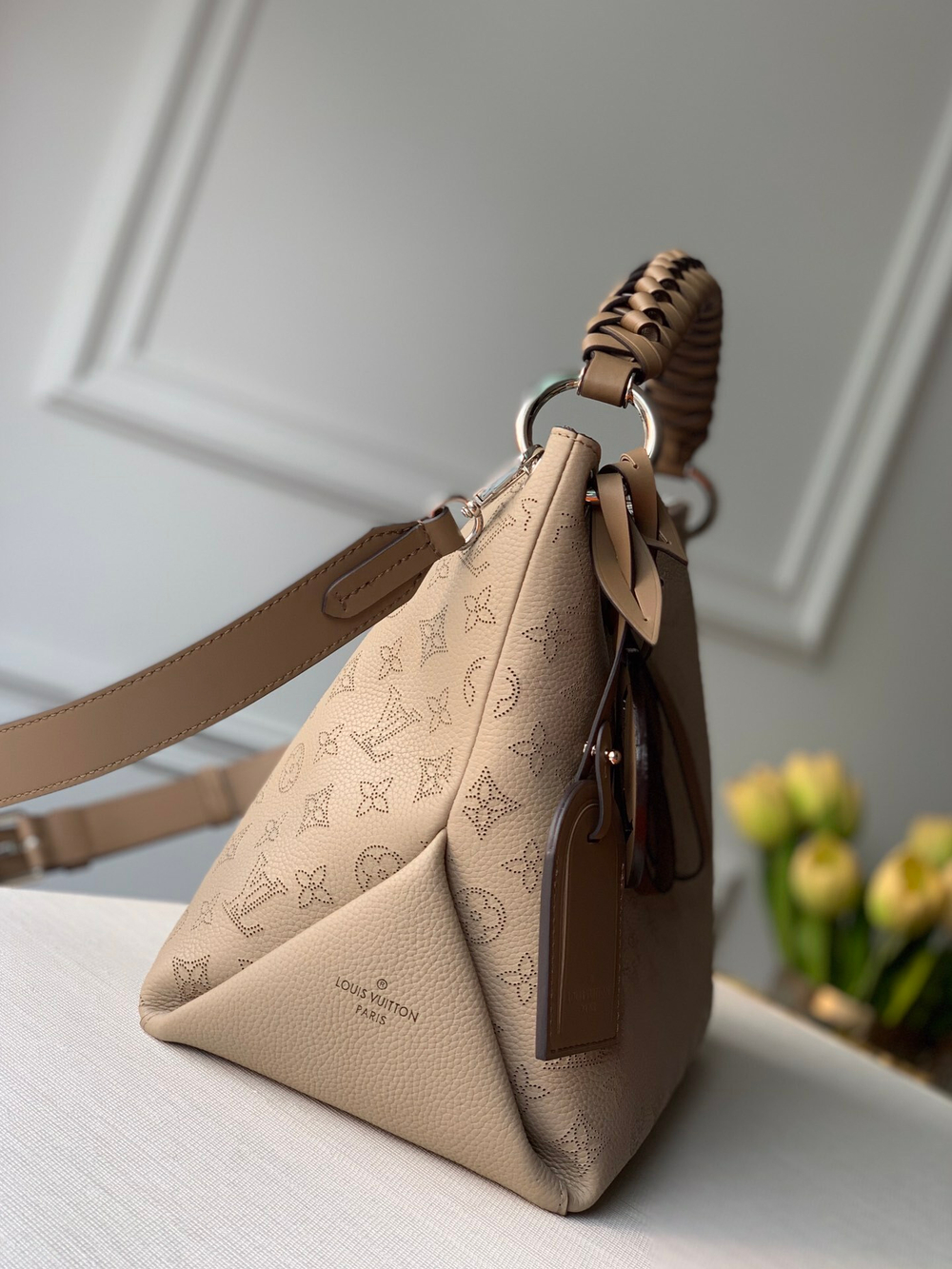 Louis Vuitton Beaubourg Hobo MM