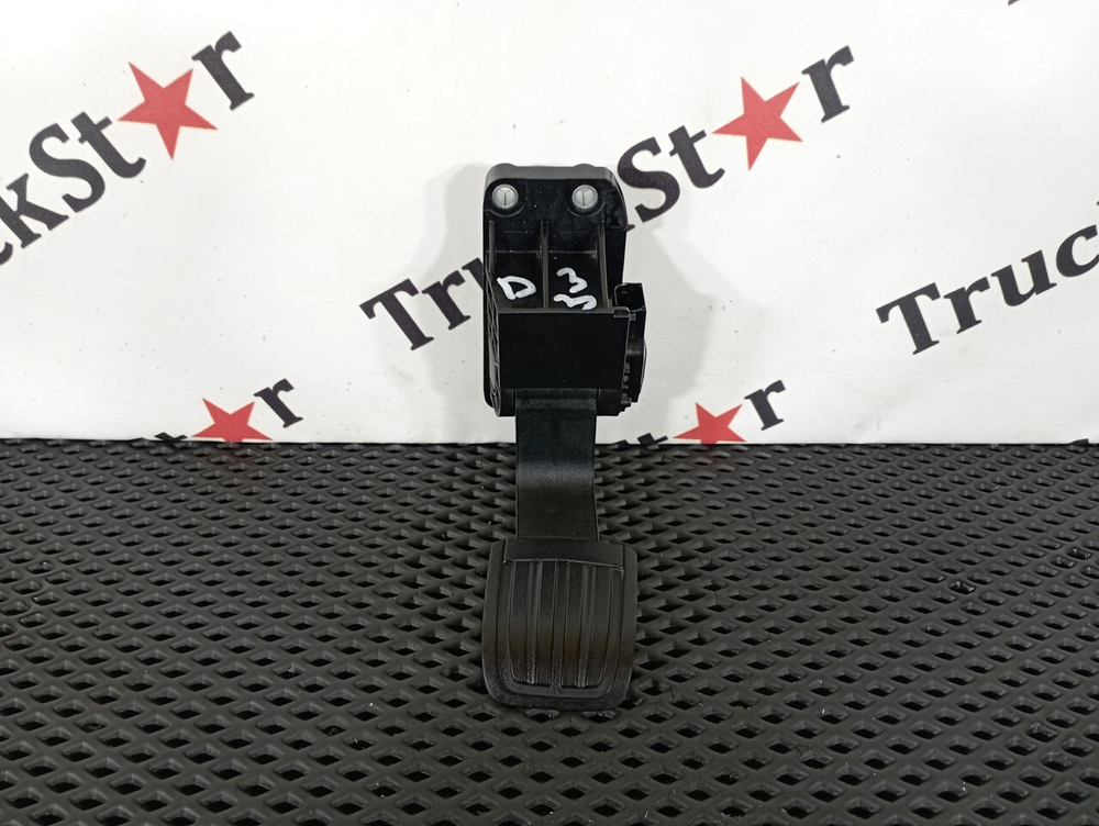 Педаль газа электронная 2018г