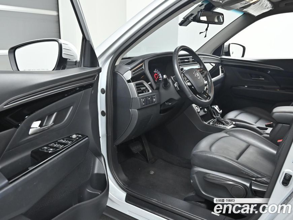KG Mobility (Ssangyong) Beautiful Korando Дизель 1.6 2WD 딜라이트 Plus (08.2019)