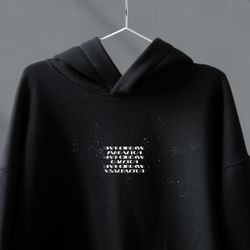 Худи I Маяковский улыбается